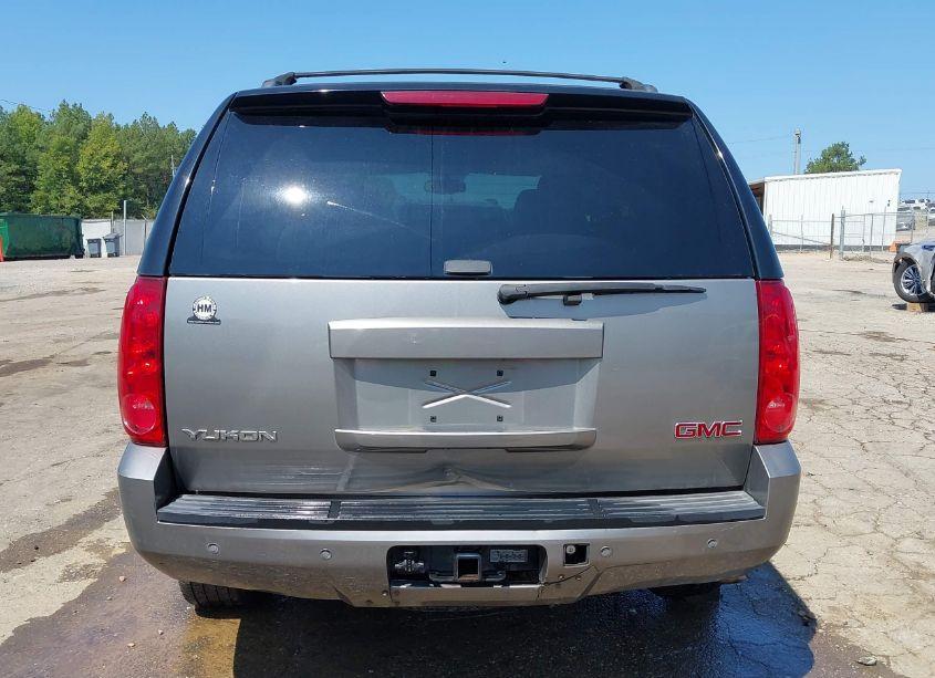 Photo 16 of 2008 Gmc Yukon SLE (VIN 1GKFC13C18R132175)