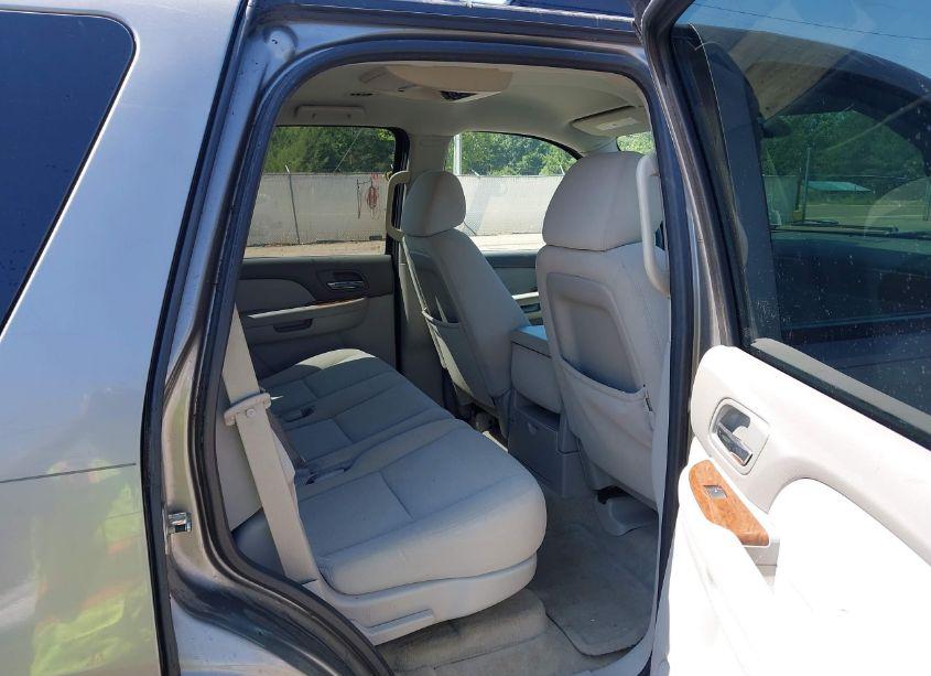 Photo 8 of 2008 Gmc Yukon SLE (VIN 1GKFC13C18R132175)