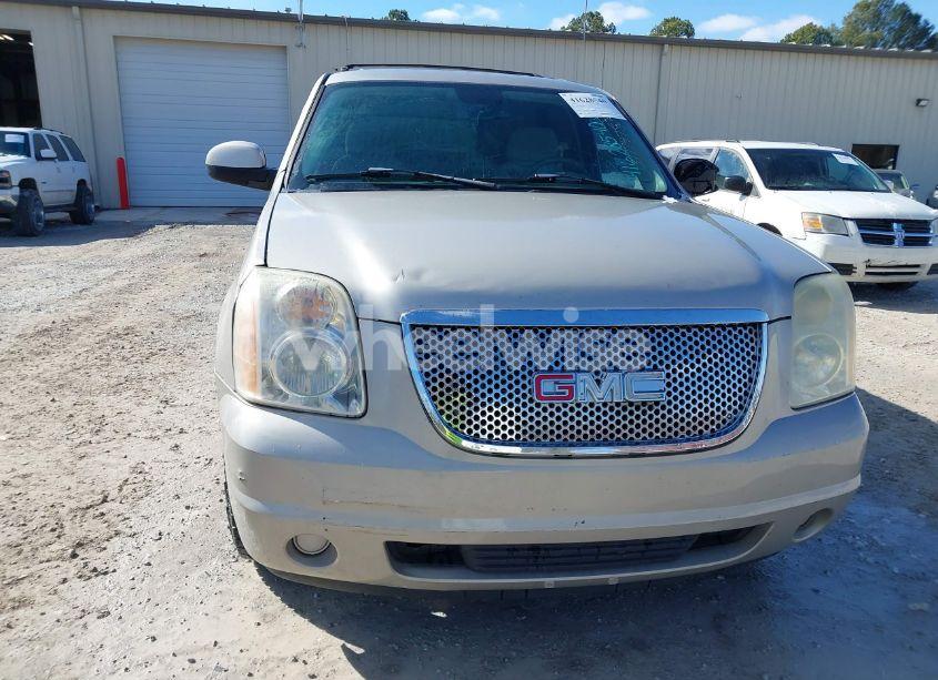 Photo 6 of 2007 Gmc Yukon SLE (VIN 1GKFC13C57R317747)
