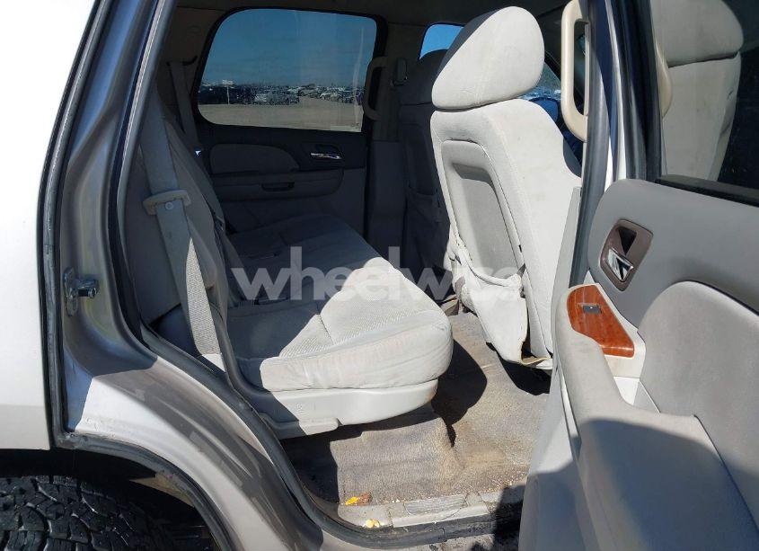 Photo 8 of 2007 Gmc Yukon SLE (VIN 1GKFC13C57R317747)