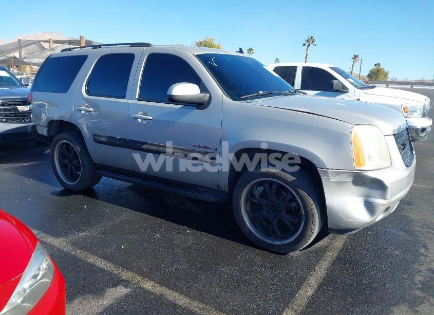 2007 Gmc Yukon SLE (VIN 1GKFC13J37J115700) main photo