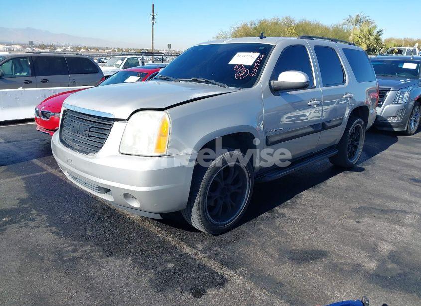 Photo 2 of 2007 Gmc Yukon SLE (VIN 1GKFC13J37J115700)