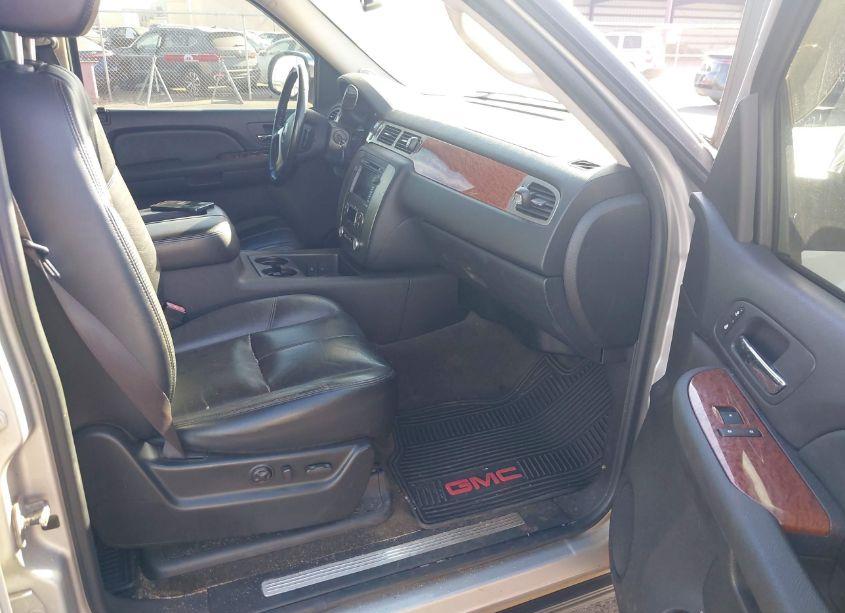 Photo 5 of 2007 Gmc Yukon SLT (VIN 1GKFC13J37J349318)