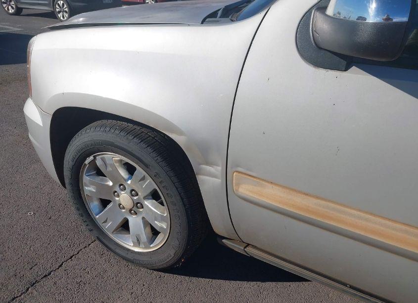 Photo 6 of 2007 Gmc Yukon SLT (VIN 1GKFC13J37J349318)