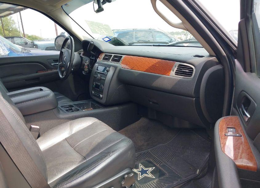 Photo 5 of 2008 Gmc Yukon SLT (VIN 1GKFC13J38J100888)