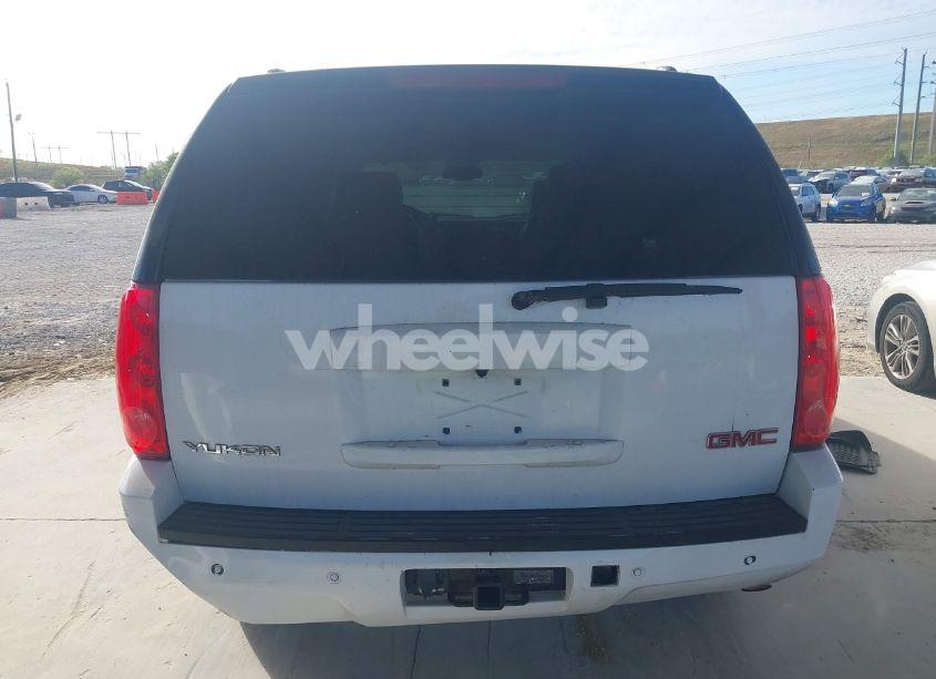 Photo 16 of 2008 Gmc Yukon SLT (VIN 1GKFC13J38R215928)