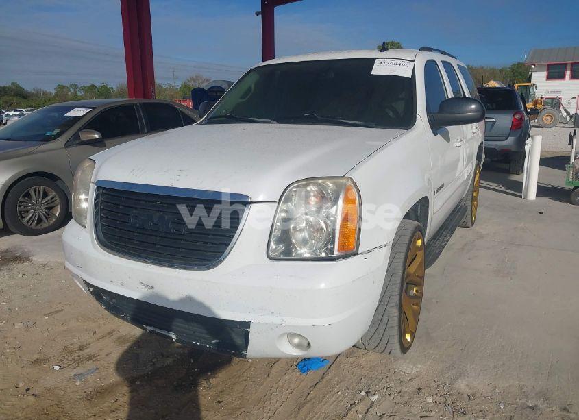 Photo 2 of 2008 Gmc Yukon SLT (VIN 1GKFC13J38R215928)