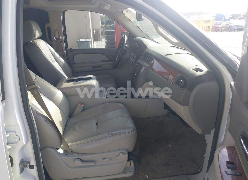 Photo 5 of 2008 Gmc Yukon SLT (VIN 1GKFC13J38R215928)