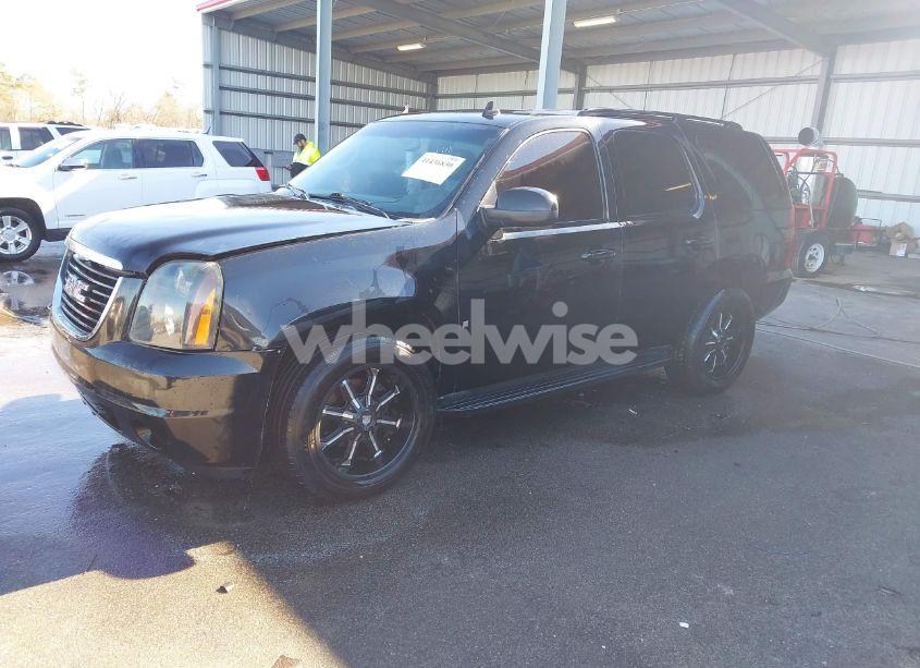 Photo 2 of 2008 Gmc Yukon SLE (VIN 1GKFC13JX8R208328)