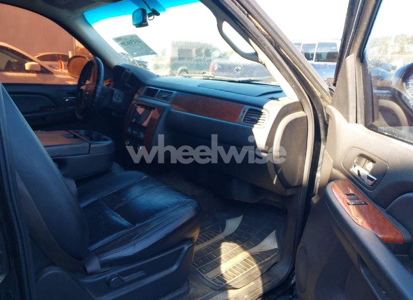 Photo 5 of 2008 Gmc Yukon SLE (VIN 1GKFC13JX8R208328)