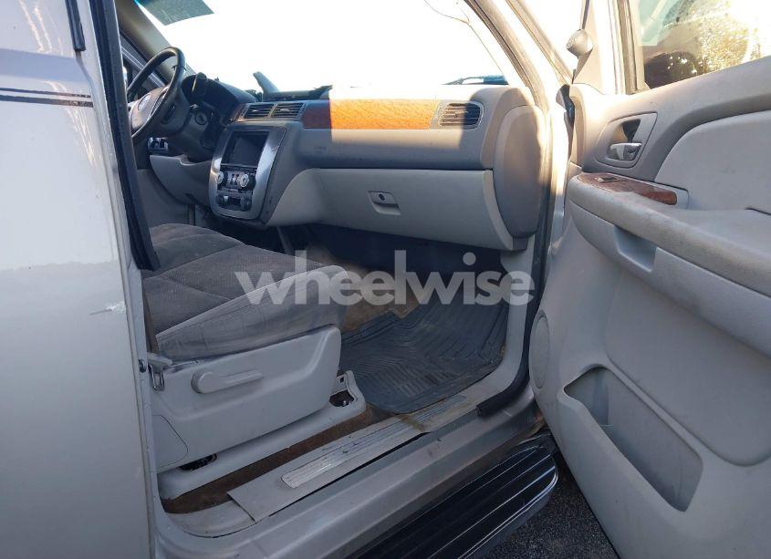 Photo 5 of 2007 Gmc Yukon XL 1500 COMMERCIAL FLEET (VIN 1GKFC160X7J178635)