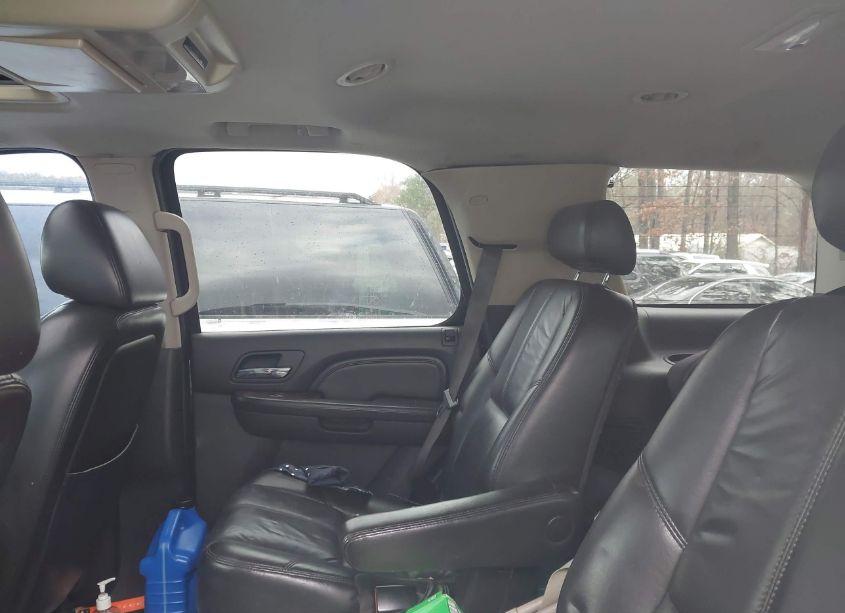 Photo 8 of 2009 Gmc Yukon DENALI (VIN 1GKFK03279R237955)