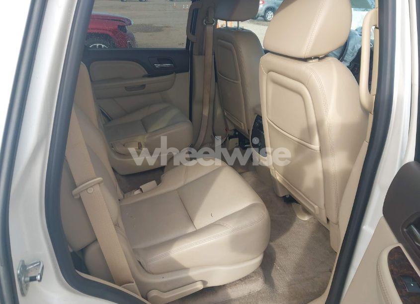 Photo 8 of 2009 Gmc Yukon DENALI (VIN 1GKFK03299R171943)