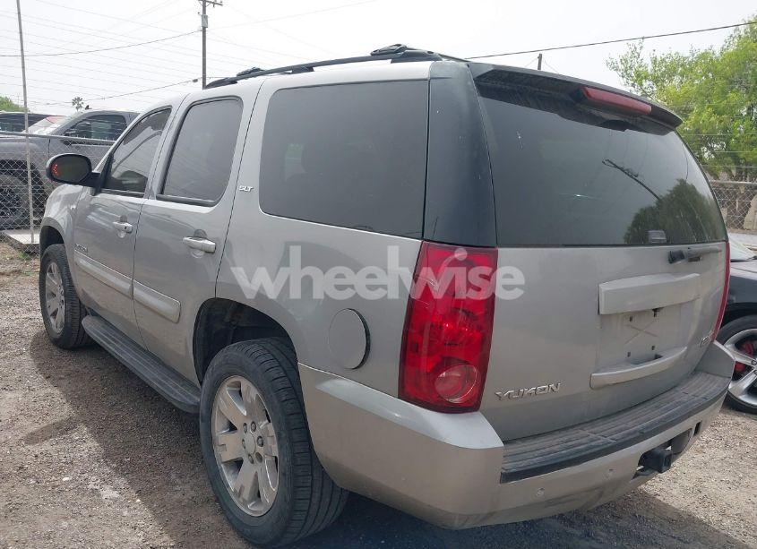 Photo 3 of 2007 Gmc Yukon SLT (VIN 1GKFK13007J115065)