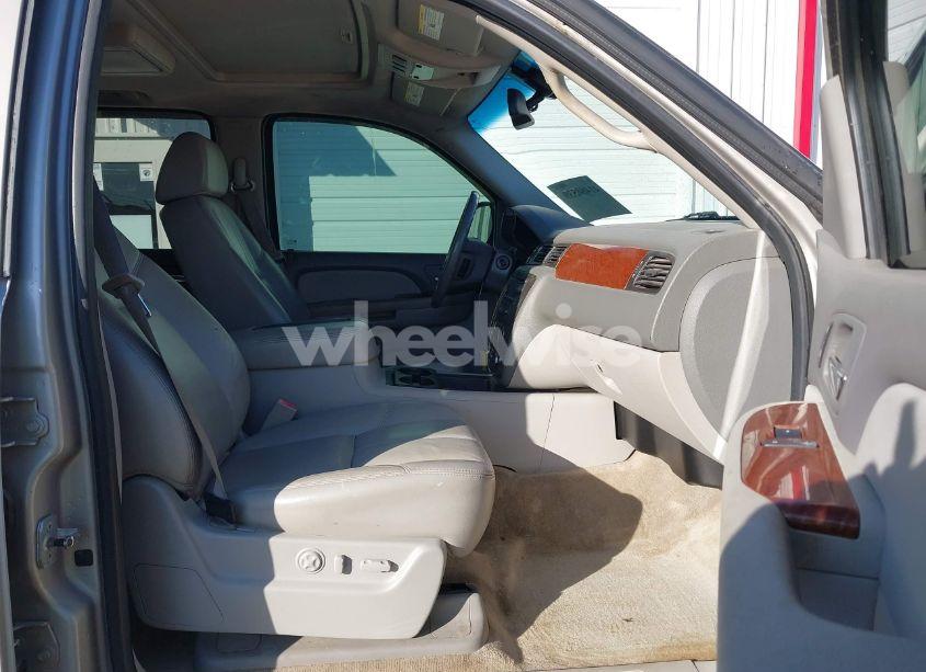 Photo 5 of 2007 Gmc Yukon SLT (VIN 1GKFK13027J116282)