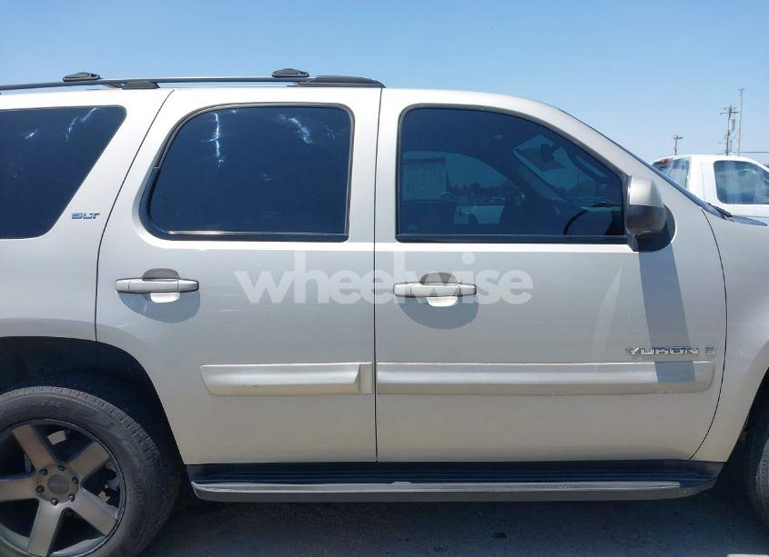 Photo 13 of 2007 Gmc Yukon SLT (VIN 1GKFK13027R169677)