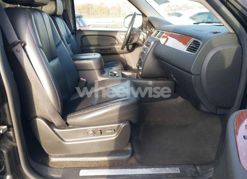 Photo 5 of 2008 Gmc Yukon SLT (VIN 1GKFK13038J113554)