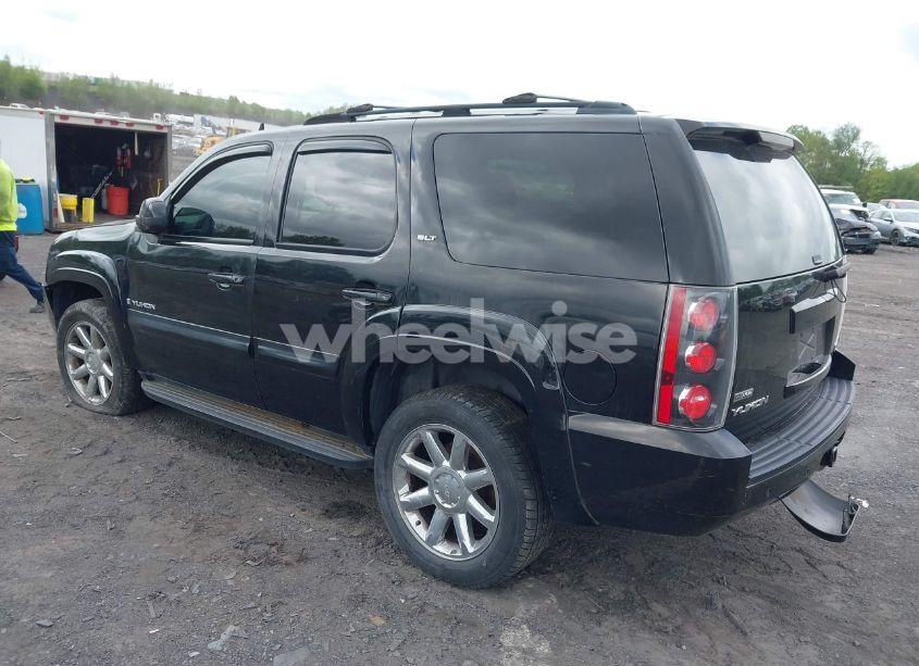 Photo 3 of 2007 Gmc Yukon SLT (VIN 1GKFK13057R336128)