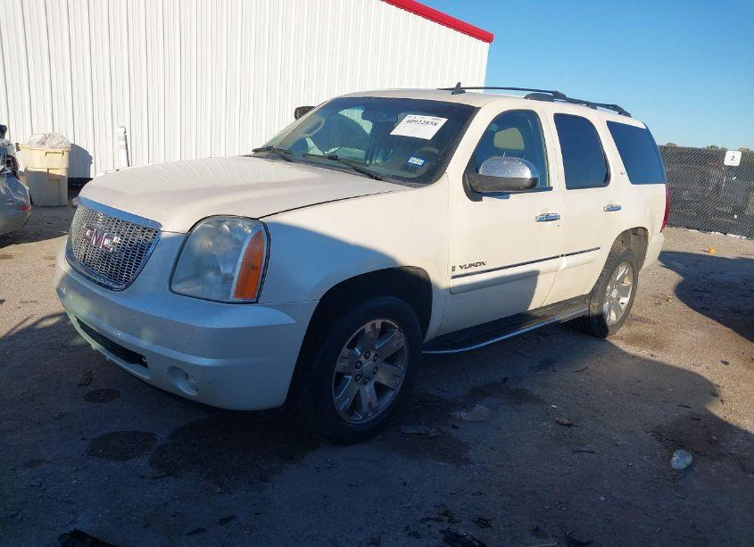 Photo 2 of 2008 Gmc Yukon SLT (VIN 1GKFK13058R218694)