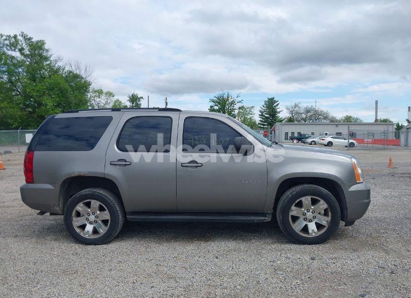 Photo 13 of 2007 Gmc Yukon SLT (VIN 1GKFK13077R129885)