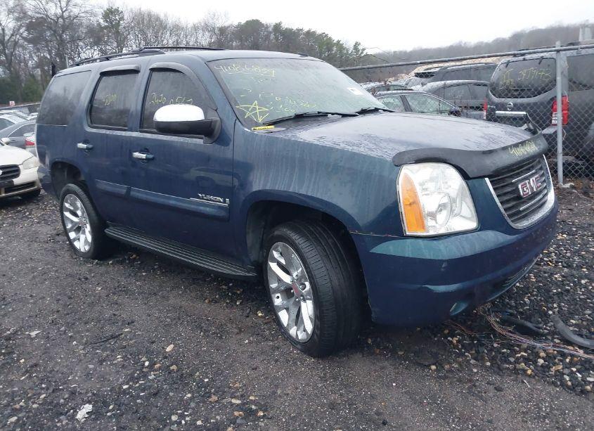 2007 Gmc Yukon SLE (VIN 1GKFK13097J145360) main photo