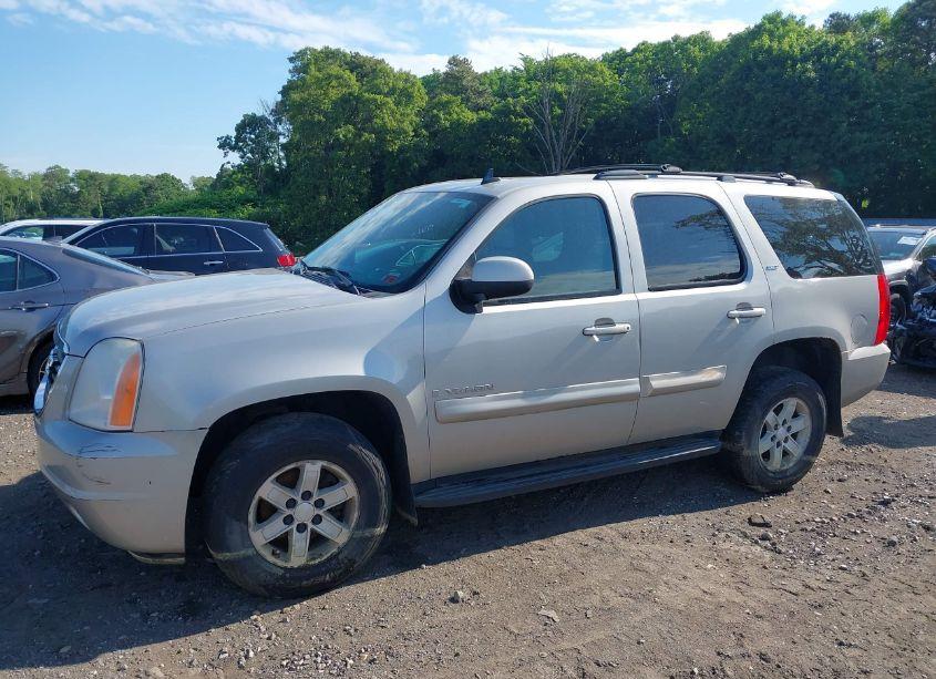 Photo 2 of 2008 Gmc Yukon SLT (VIN 1GKFK13098R104763)