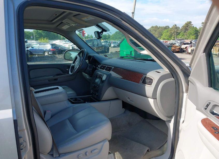 Photo 5 of 2008 Gmc Yukon SLT (VIN 1GKFK13098R104763)