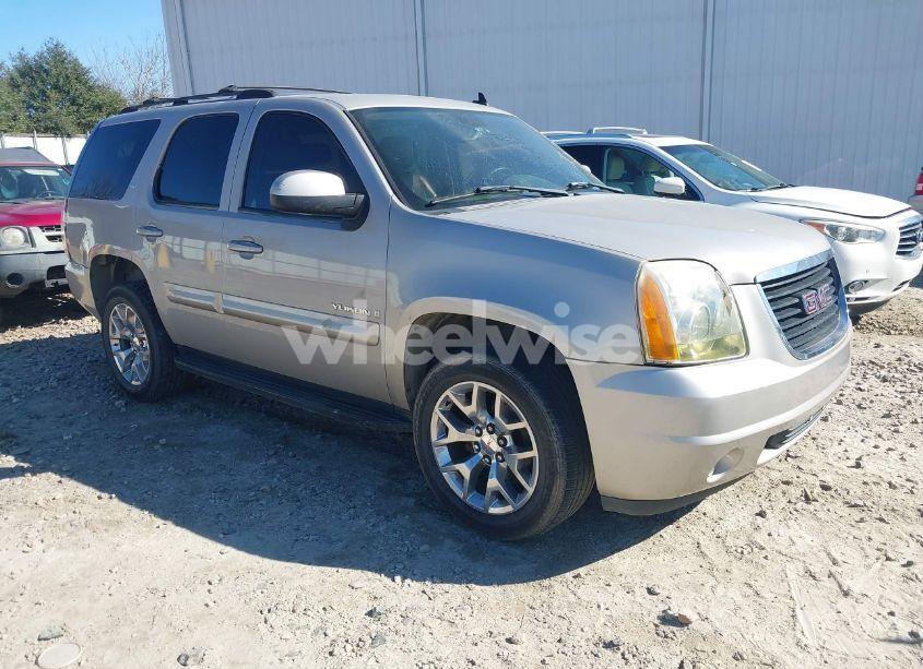 2007 Gmc Yukon SLT (VIN 1GKFK130X7J116272) main photo