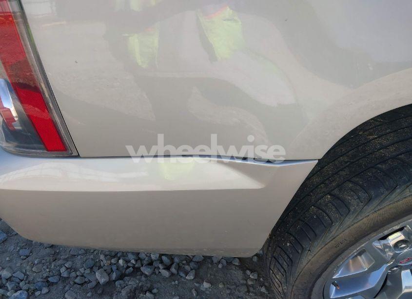 Photo 13 of 2007 Gmc Yukon SLT (VIN 1GKFK130X7J116272)