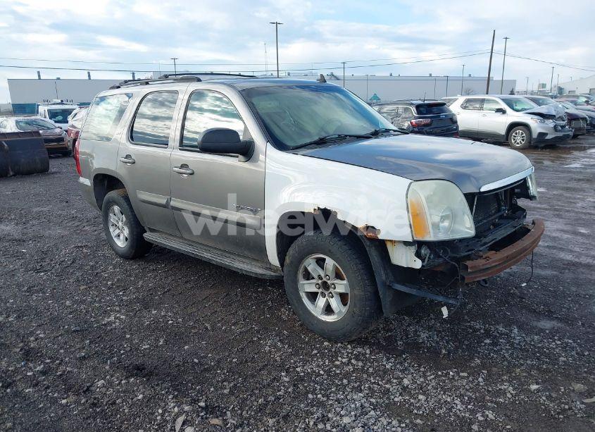 2007 Gmc Yukon (VIN 1GKFK130X7R120615) main photo