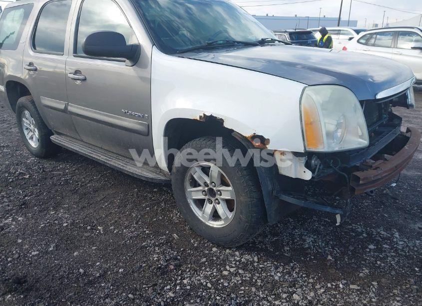Photo 13 of 2007 Gmc Yukon (VIN 1GKFK130X7R120615)