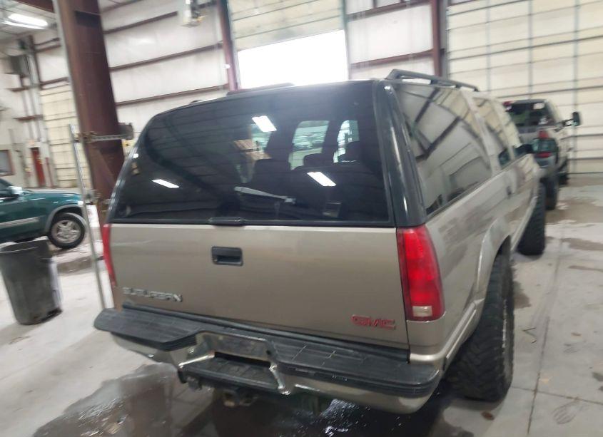 Photo 16 of 1999 Gmc Suburban 1500 SL (VIN 1GKFK16R4XJ720961)