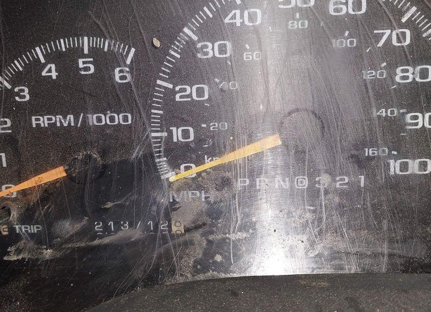 Photo 7 of 1999 Gmc Suburban 1500 SL (VIN 1GKFK16R7XJ790955)