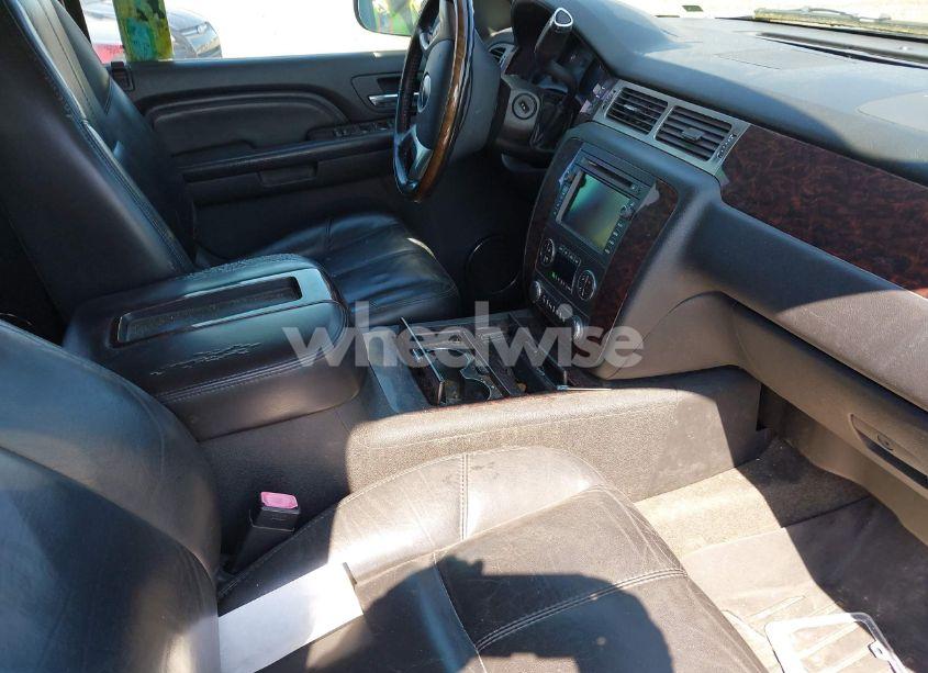 Photo 5 of 2007 Gmc Yukon DENALI (VIN 1GKFK63807J260366)