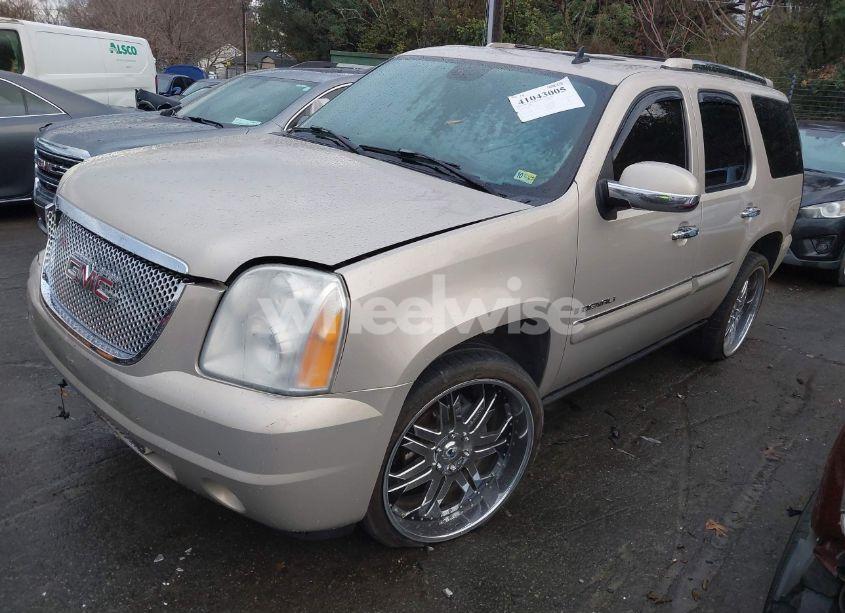 Photo 2 of 2007 Gmc Yukon DENALI (VIN 1GKFK63807J330500)