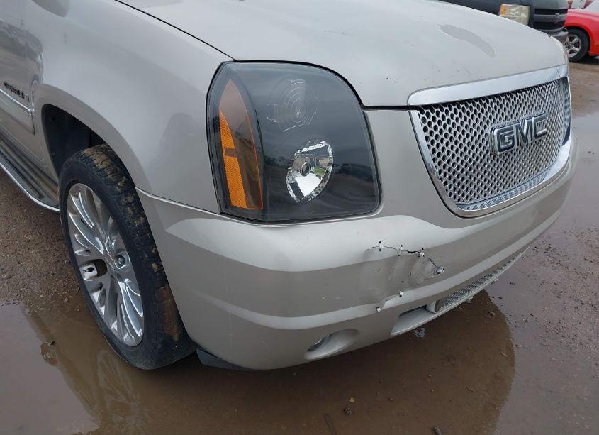 Photo 6 of 2007 Gmc Yukon DENALI (VIN 1GKFK63807J336362)