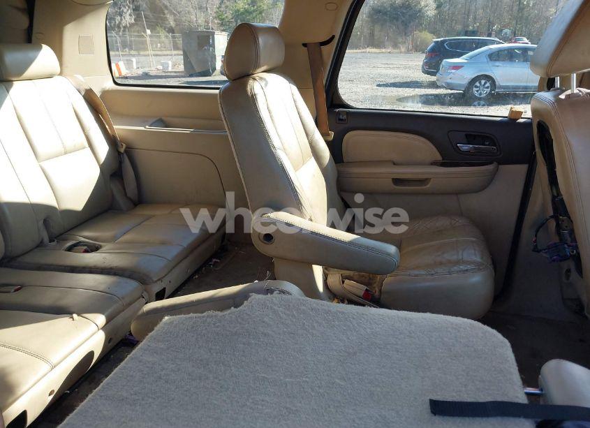 Photo 8 of 2008 Gmc Yukon DENALI (VIN 1GKFK63818J145535)