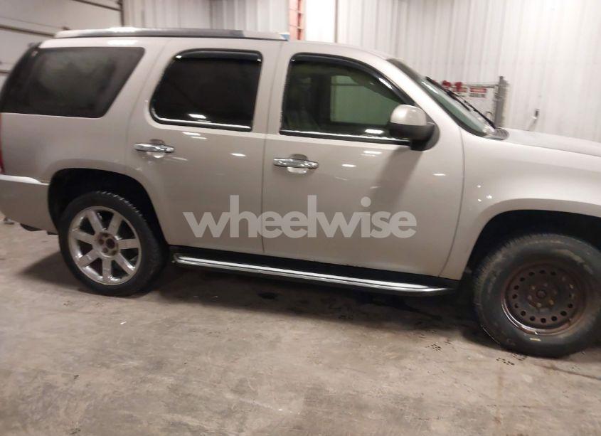 Photo 13 of 2008 Gmc Yukon DENALI (VIN 1GKFK63818J175263)