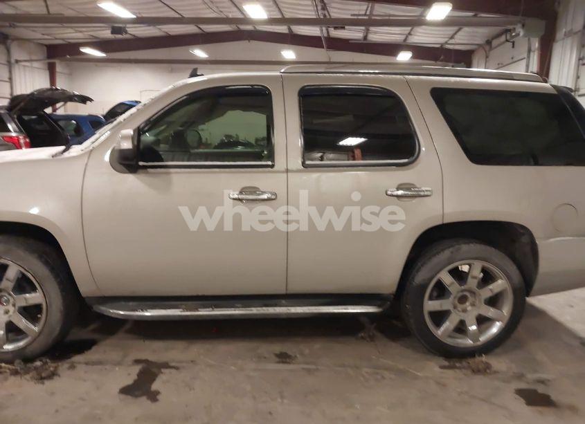 Photo 14 of 2008 Gmc Yukon DENALI (VIN 1GKFK63818J175263)