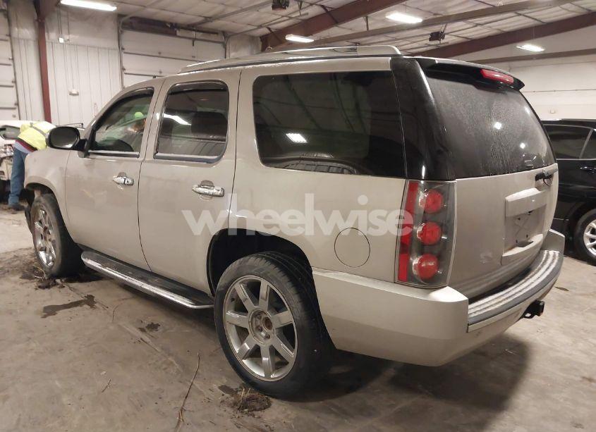 Photo 3 of 2008 Gmc Yukon DENALI (VIN 1GKFK63818J175263)