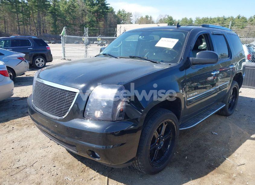 Photo 2 of 2007 Gmc Yukon DENALI (VIN 1GKFK63827J265939)