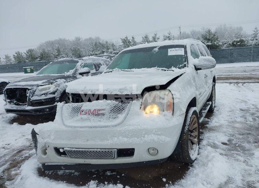 Photo 2 of 2007 Gmc Yukon DENALI (VIN 1GKFK63827J356757)