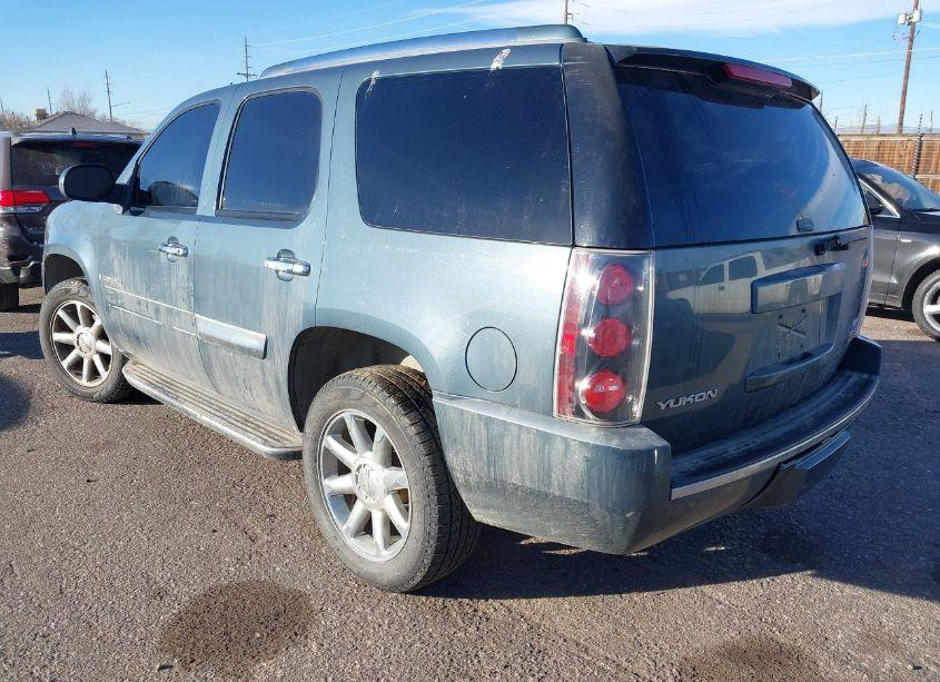 Photo 3 of 2007 Gmc Yukon DENALI (VIN 1GKFK63837J171214)
