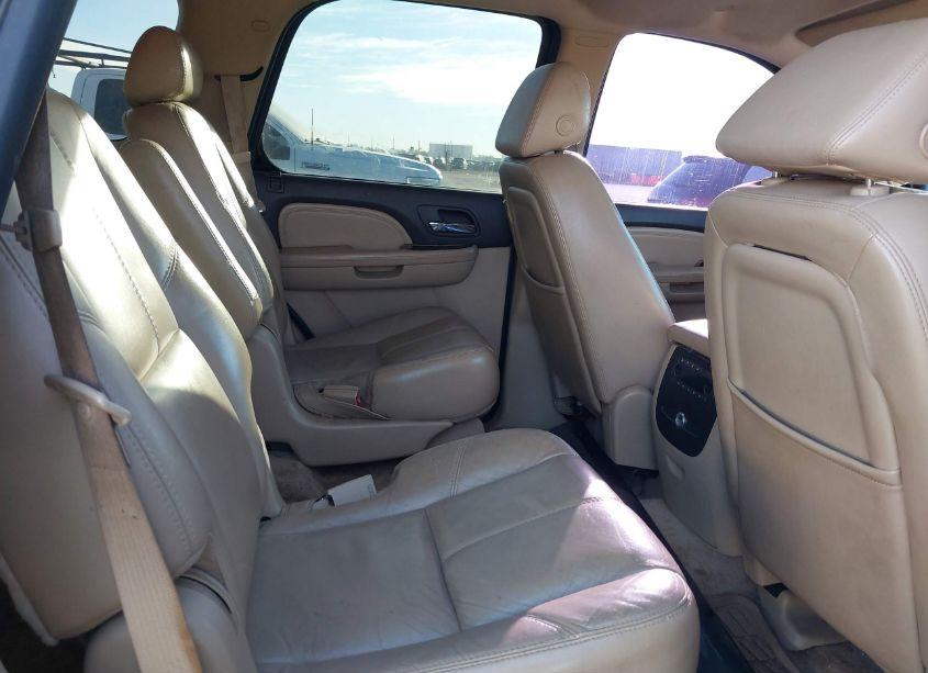 Photo 8 of 2007 Gmc Yukon DENALI (VIN 1GKFK63837J171214)