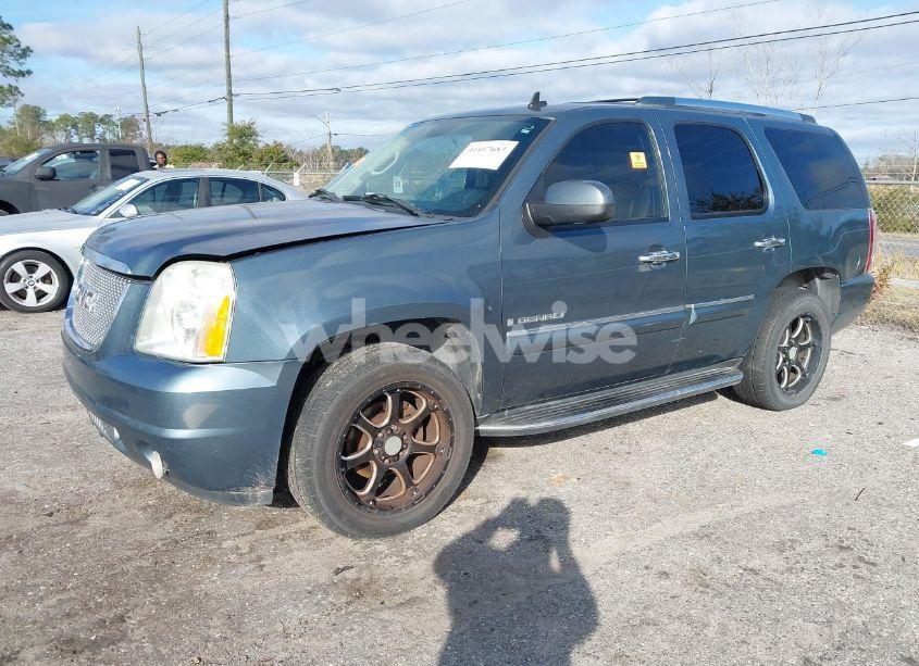 Photo 2 of 2007 Gmc Yukon DENALI (VIN 1GKFK63837J252519)