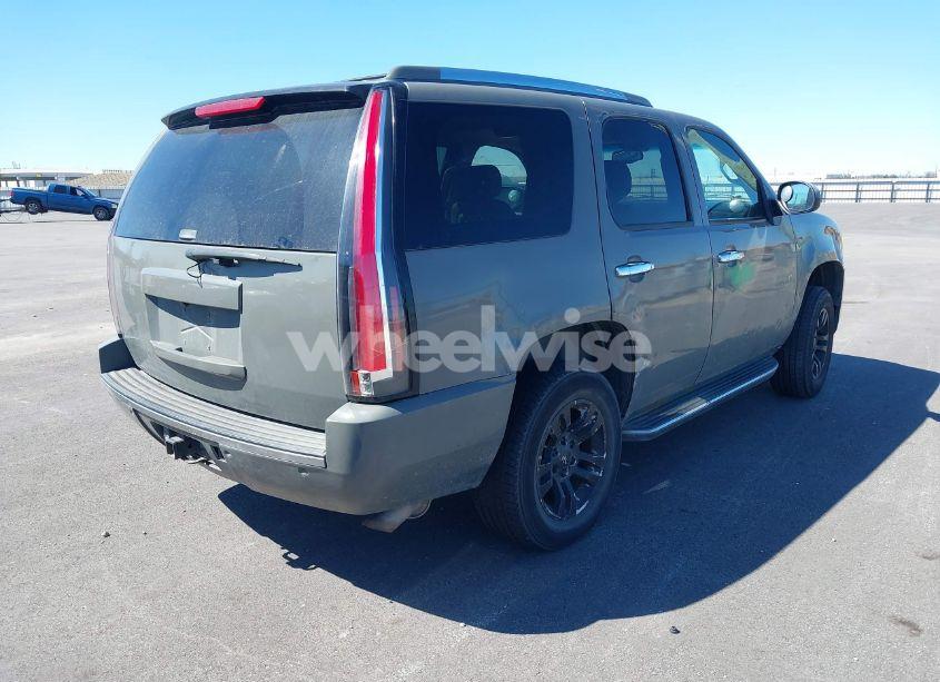 Photo 4 of 2008 Gmc Yukon DENALI (VIN 1GKFK63838J132253)