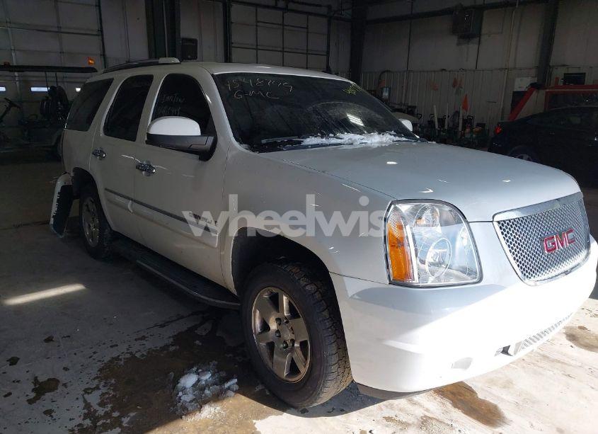 2008 Gmc Yukon DENALI (VIN 1GKFK63838J191268) main photo