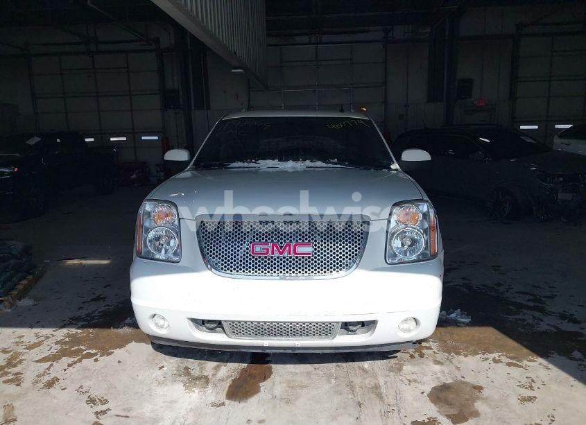 Photo 12 of 2008 Gmc Yukon DENALI (VIN 1GKFK63838J191268)