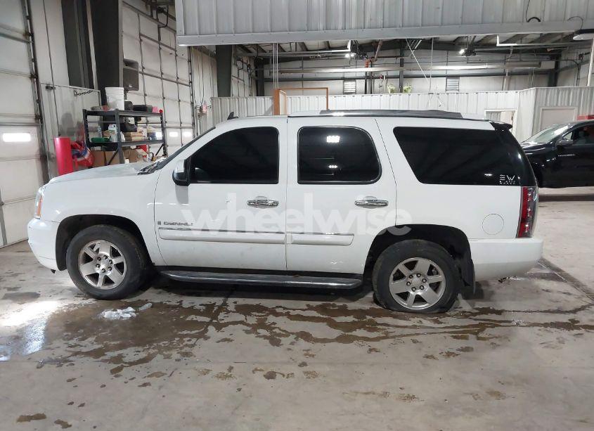 Photo 14 of 2008 Gmc Yukon DENALI (VIN 1GKFK63838J191268)