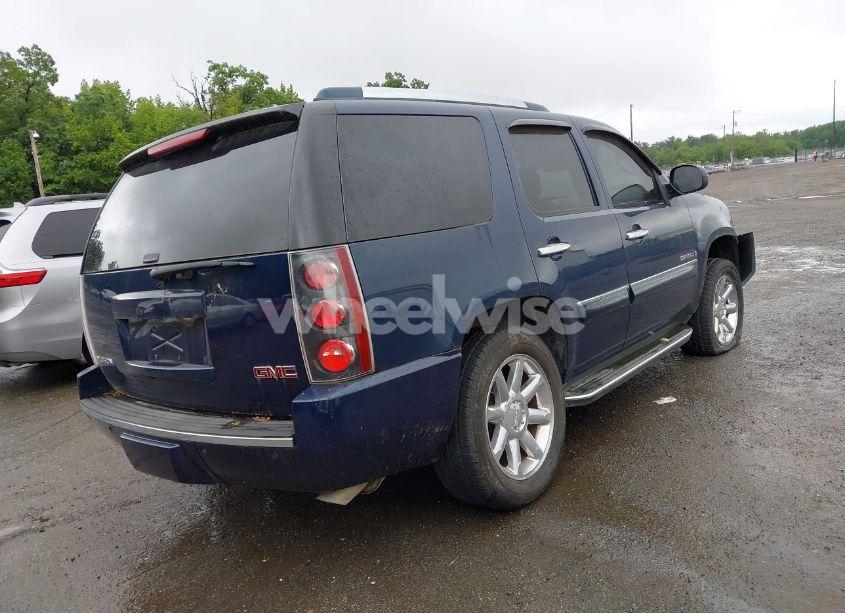 Photo 4 of 2007 Gmc Yukon DENALI (VIN 1GKFK63847J312002)